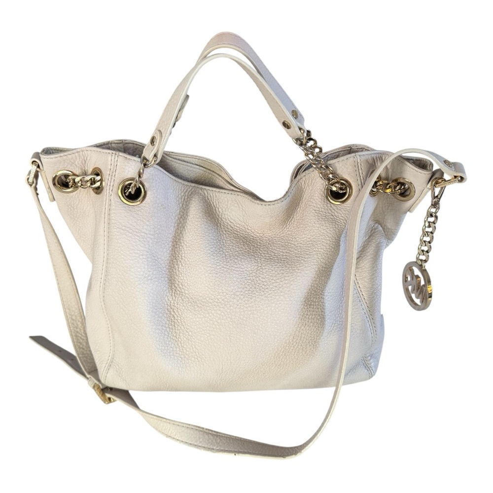 Michael Michael Kors Beige Handbag – Classic Style with Functional Design. - Picture 10 of 13